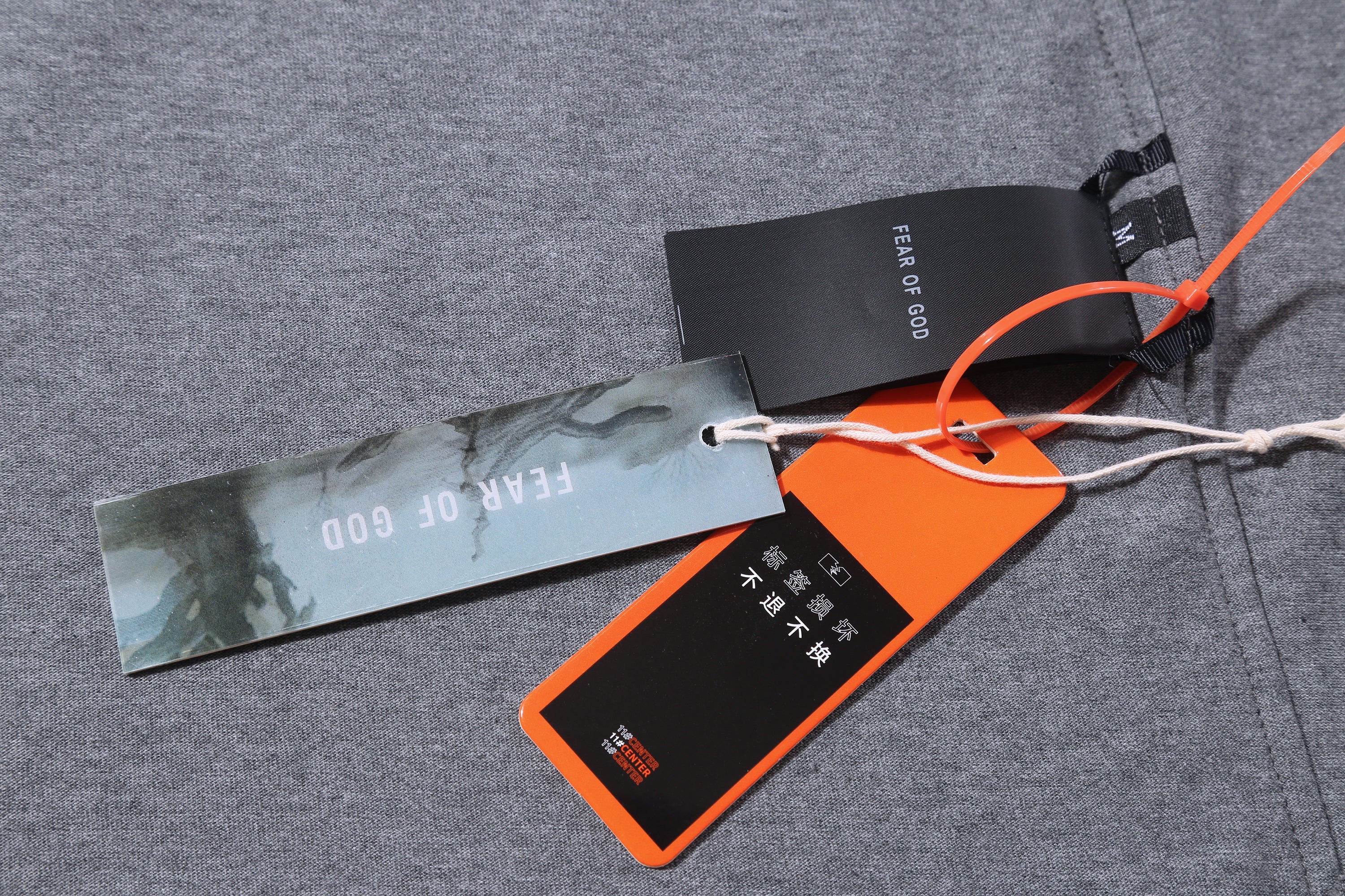 Camiseta Fear Of God Essentials