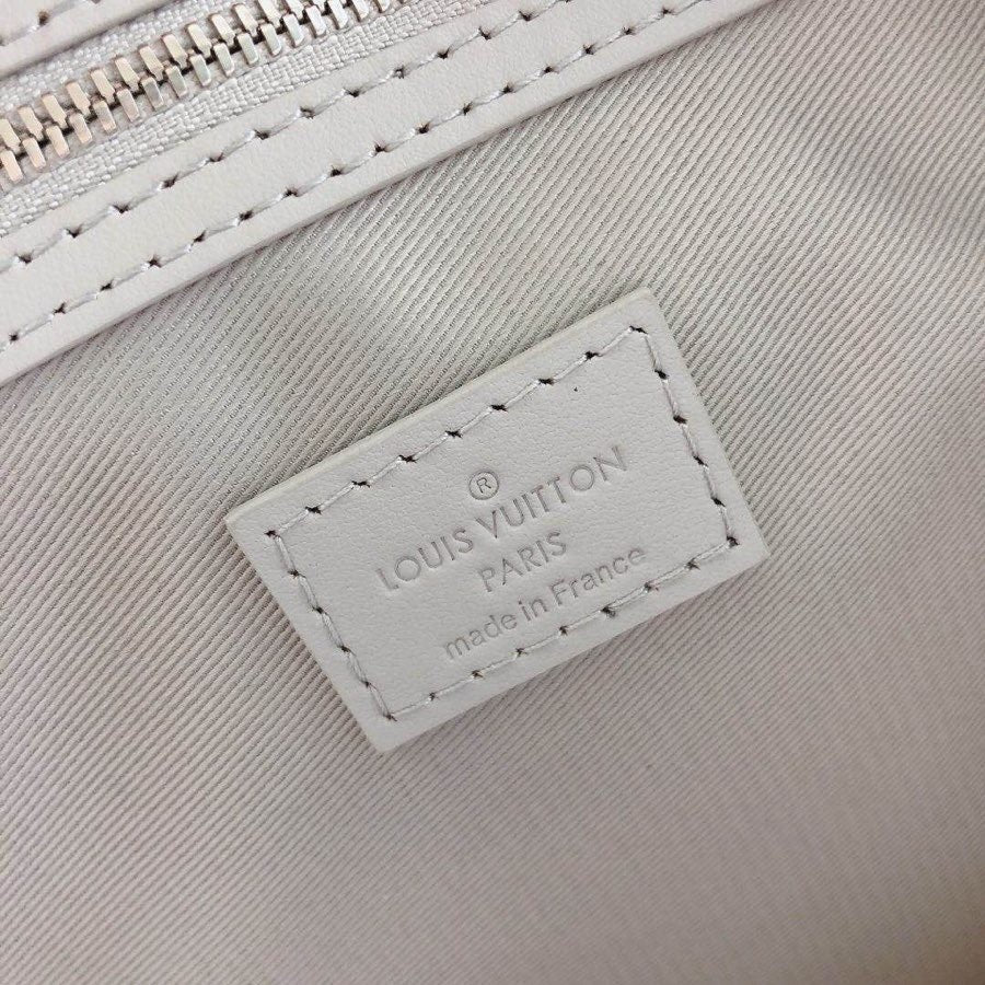 LOUIS VUITTON Monogram Logo Keepall Bandouliere 50 White