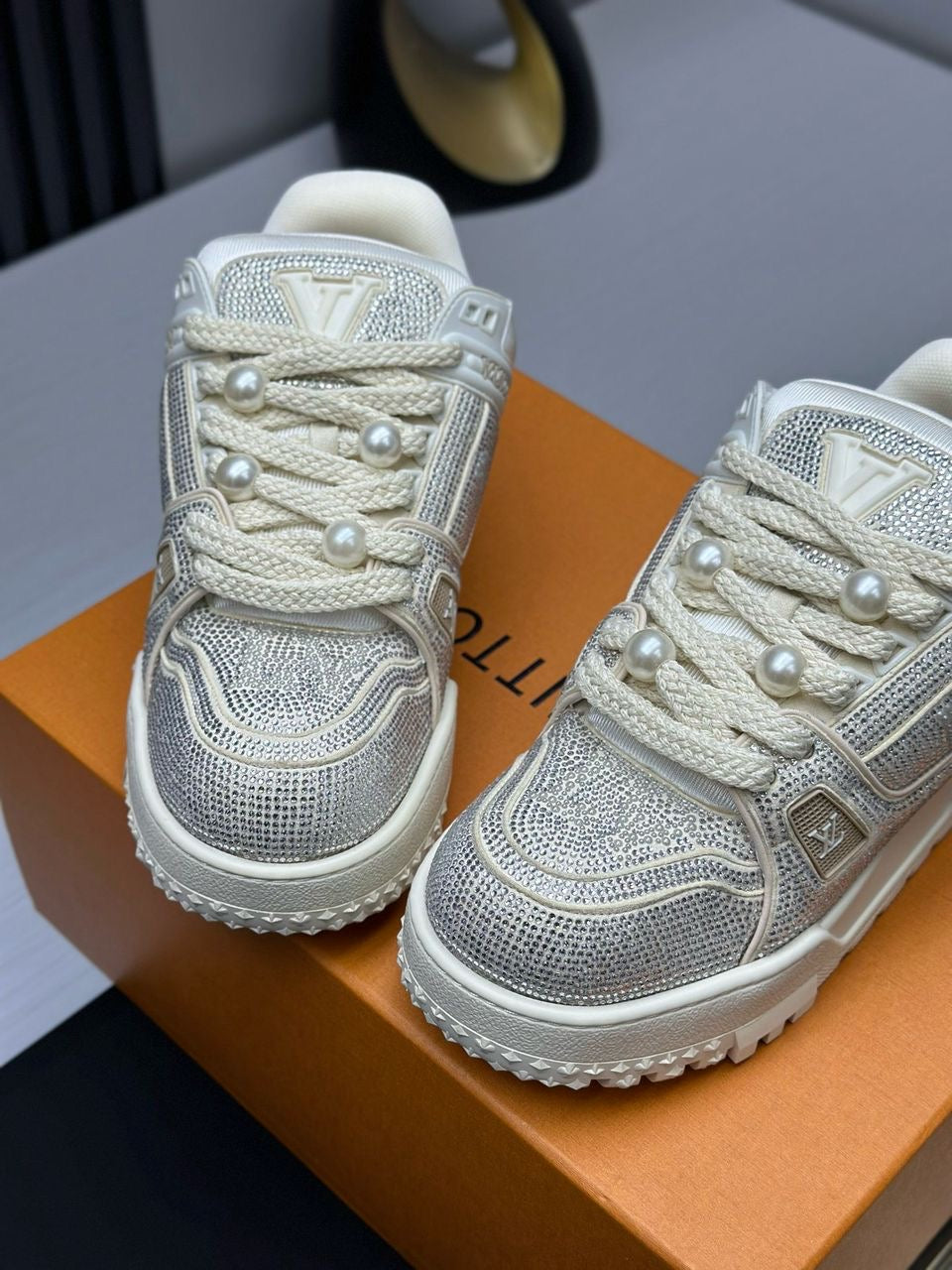 LV Skate