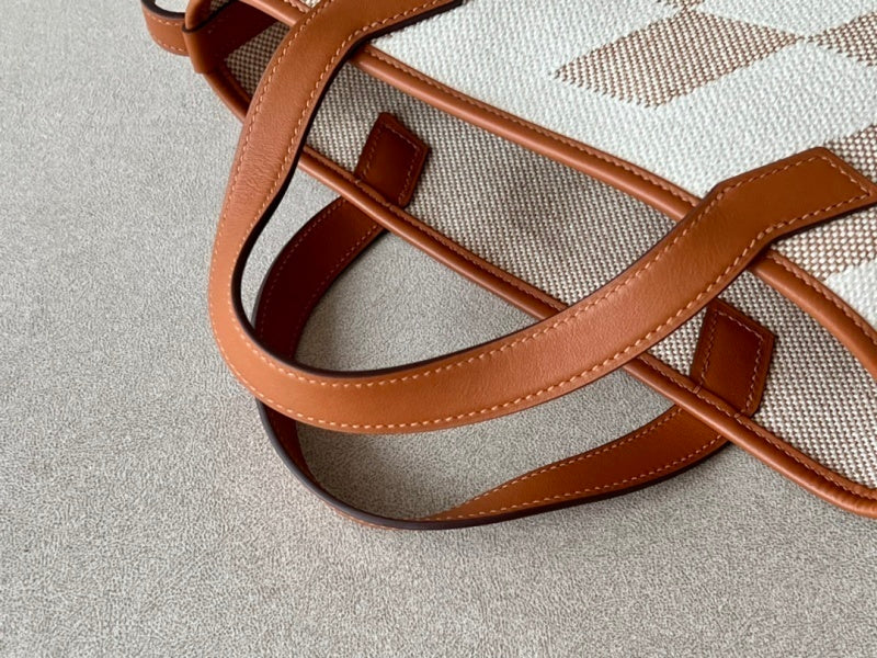 Bolsa Hermès Cabas H Biais 27 White Beige