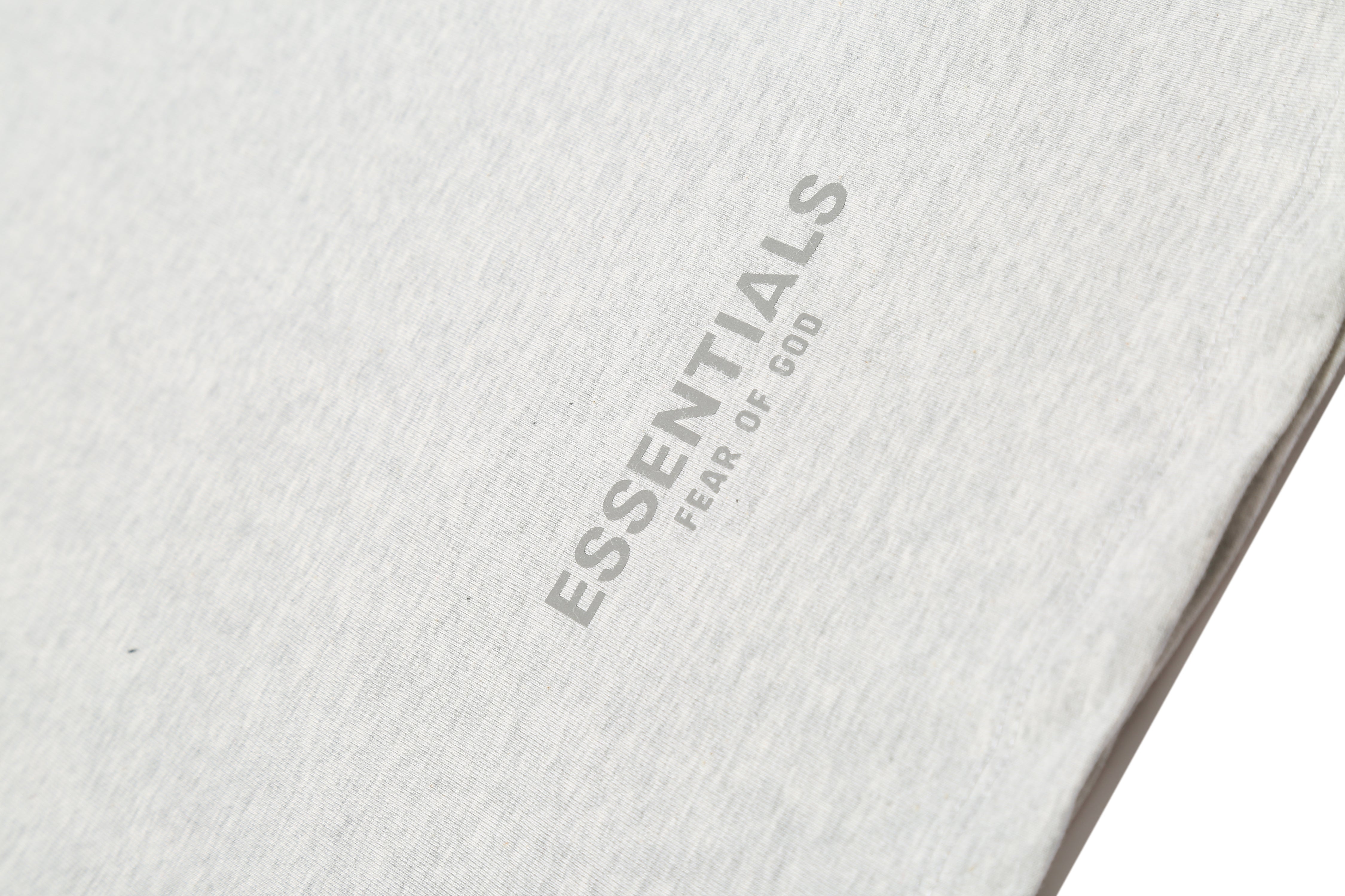 Camiseta Fear Of God Essentials