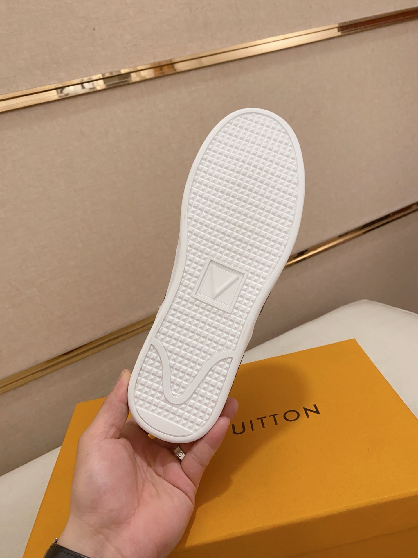 Lv Slip on Leather White Monogram Black