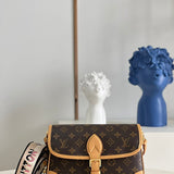 Bolsa Diane Monogram