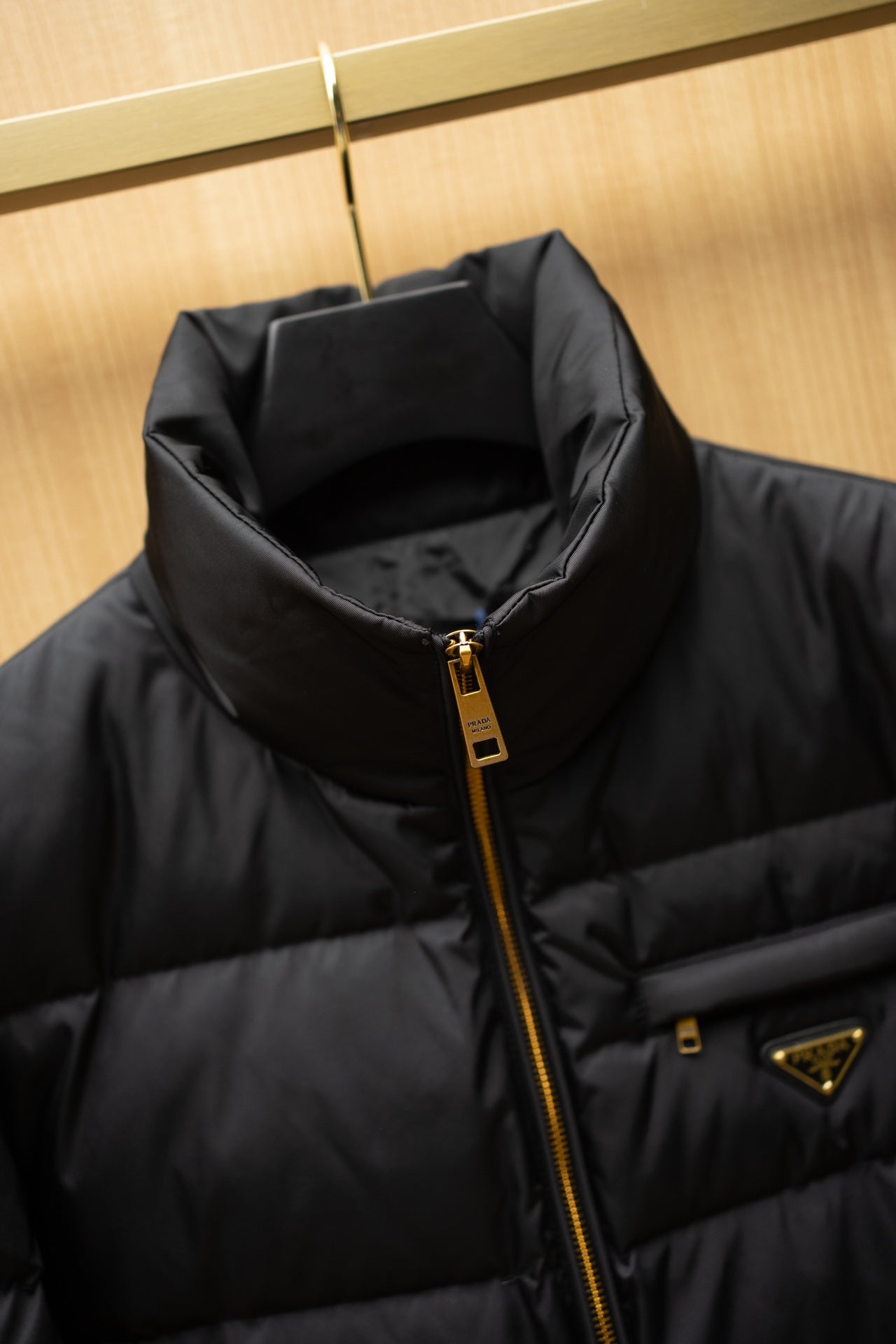Jaqueta Prada Zip-Up Puffer