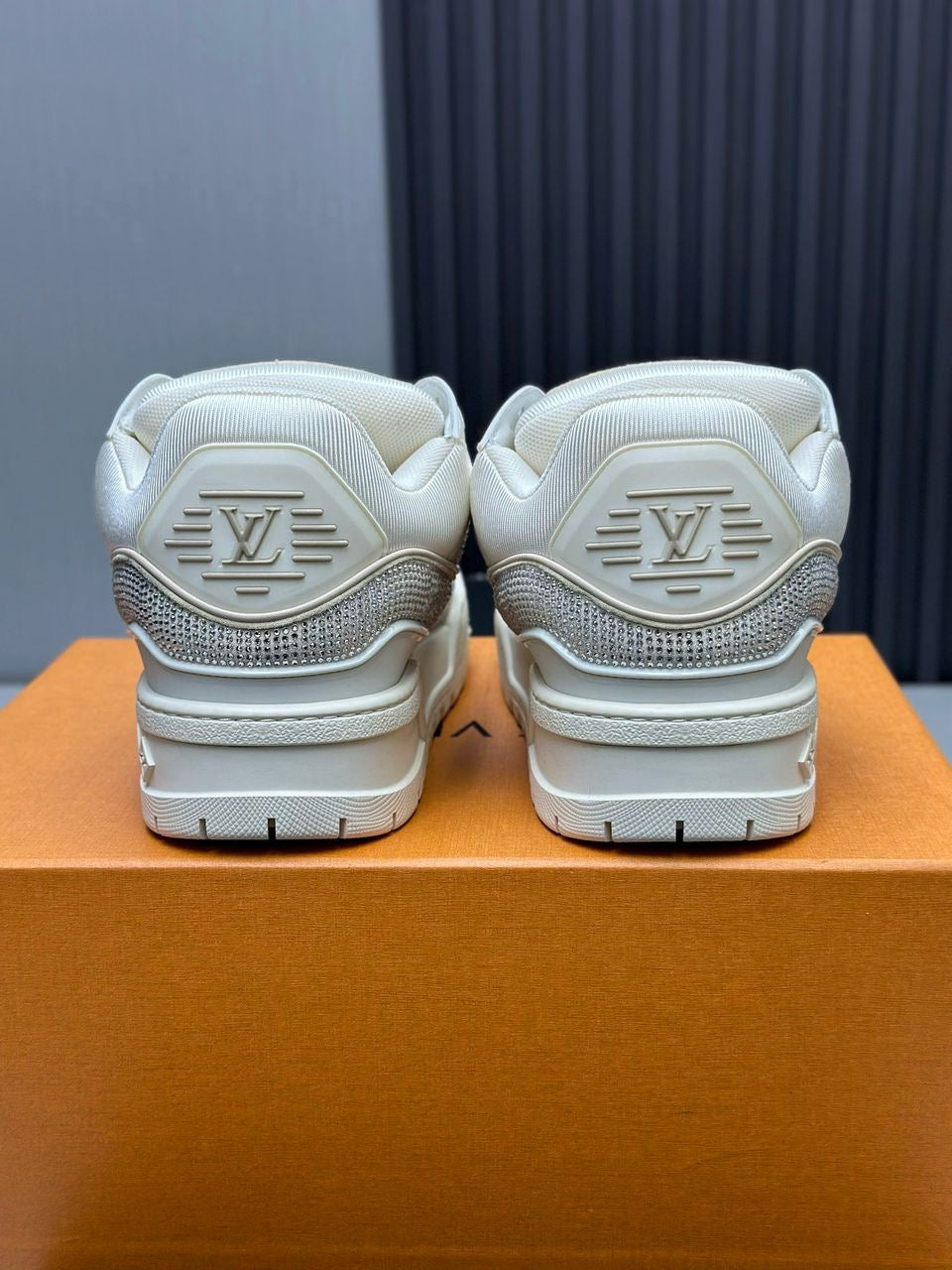 LV Skate