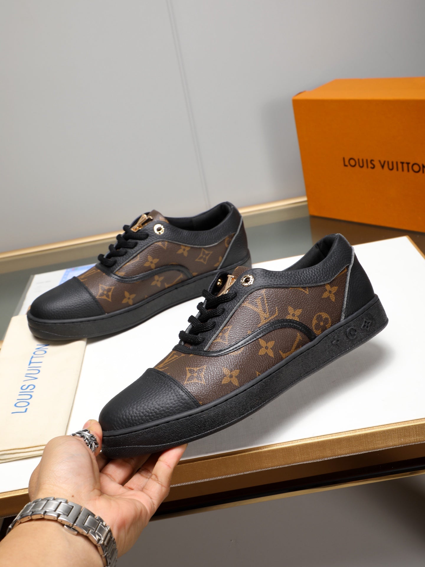 Tenis LV Match Up Monogram Brown Eclipse