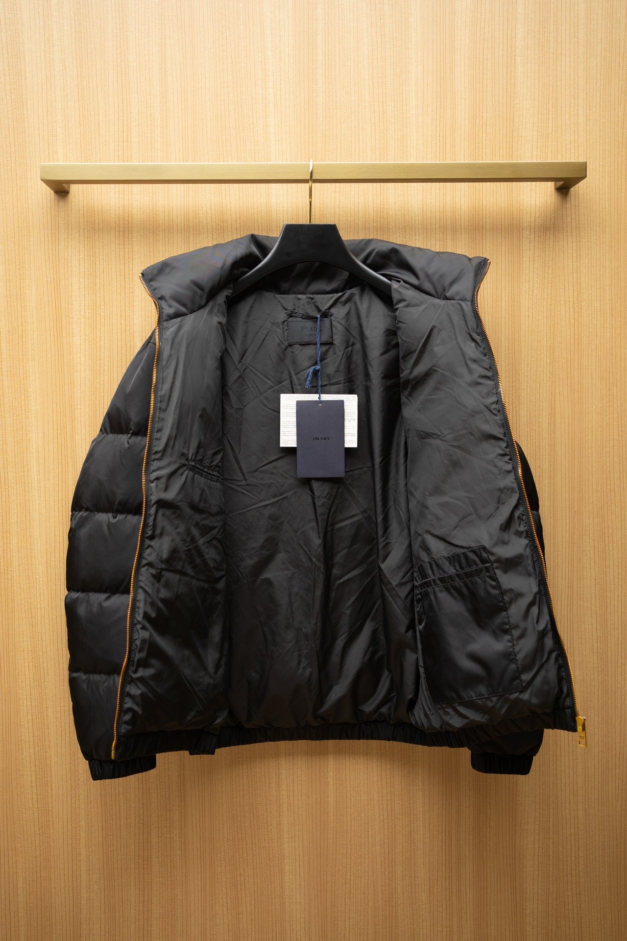 Jaqueta Prada Zip-Up Puffer