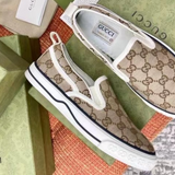 Slip On GG
