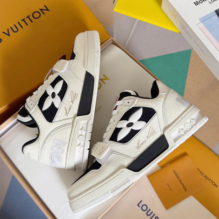 LV Trainer Velcro White Black