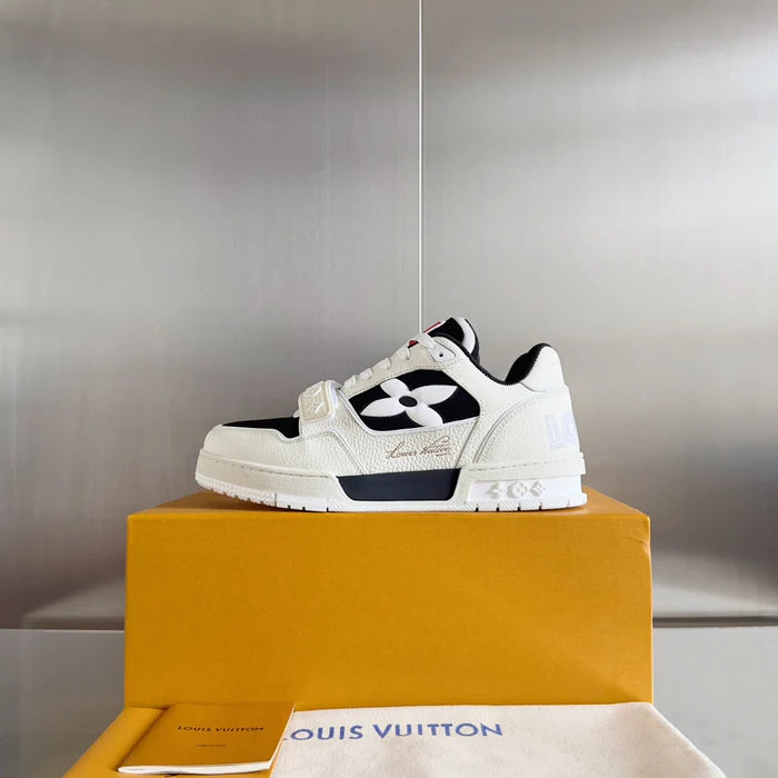 LV Trainer Velcro White Black