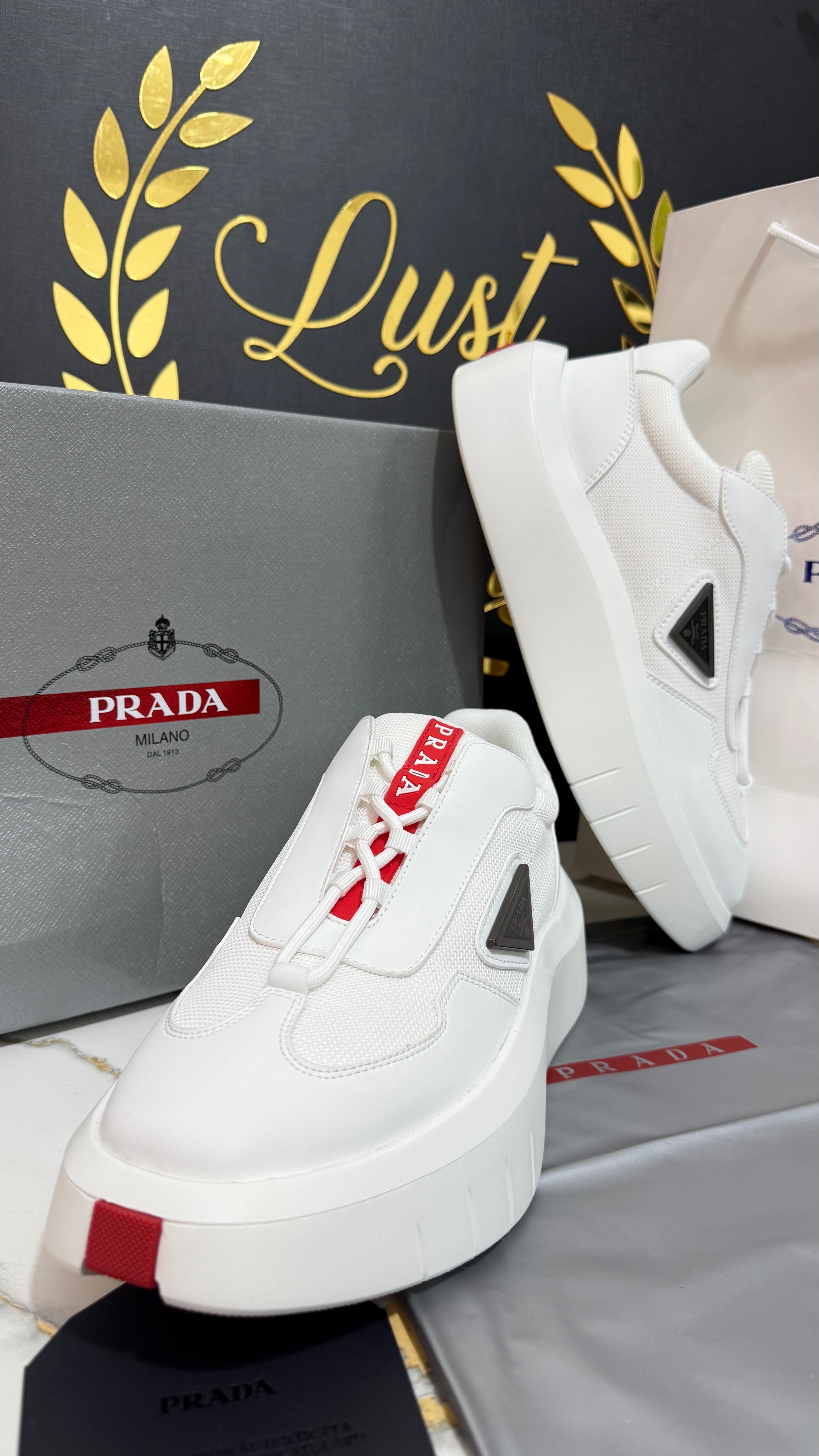 Prada White Red (Pronta Entrega) Tamanho 41 e 42