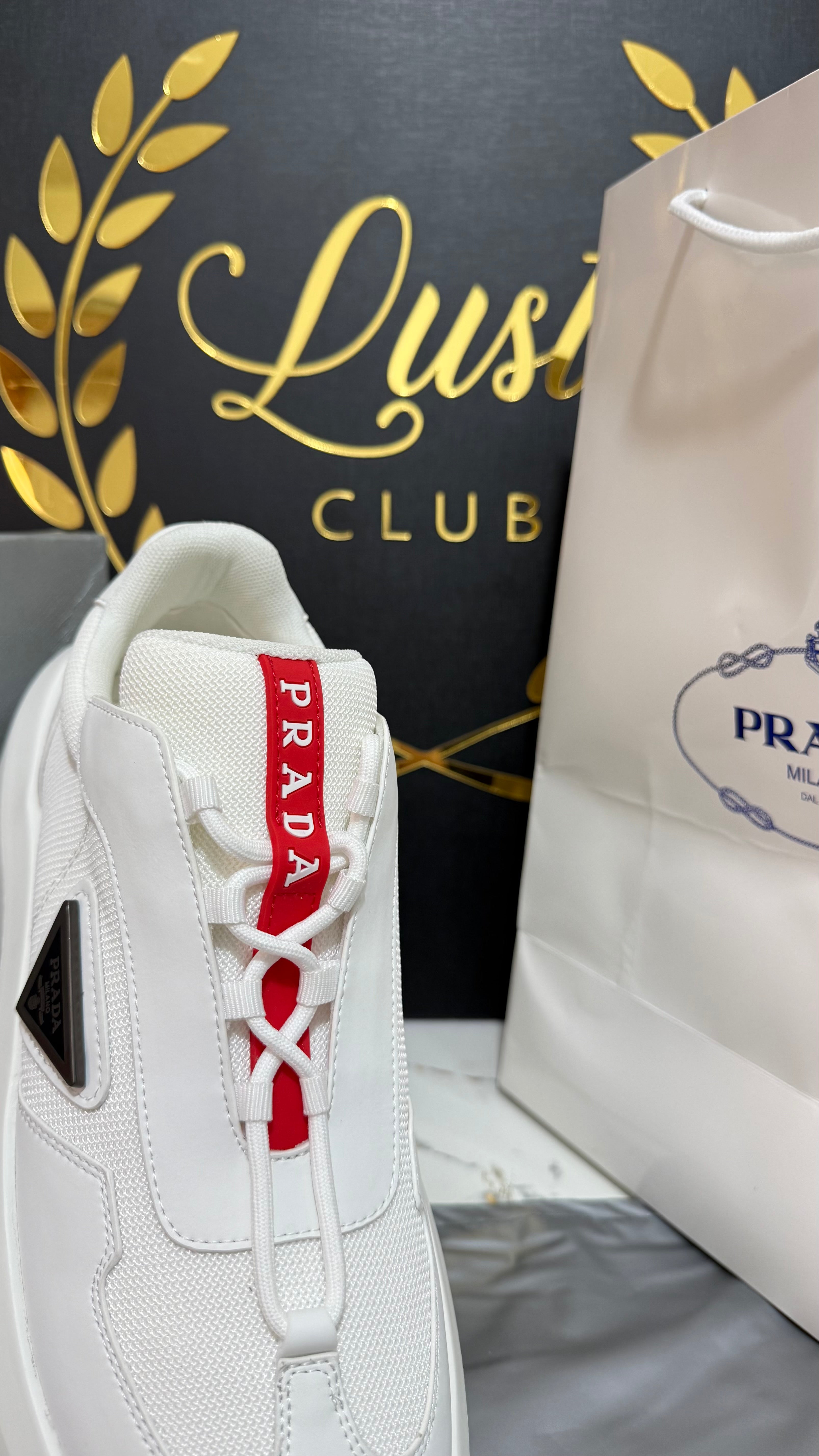 Prada White Red (Pronta Entrega) Tamanho 41 e 42