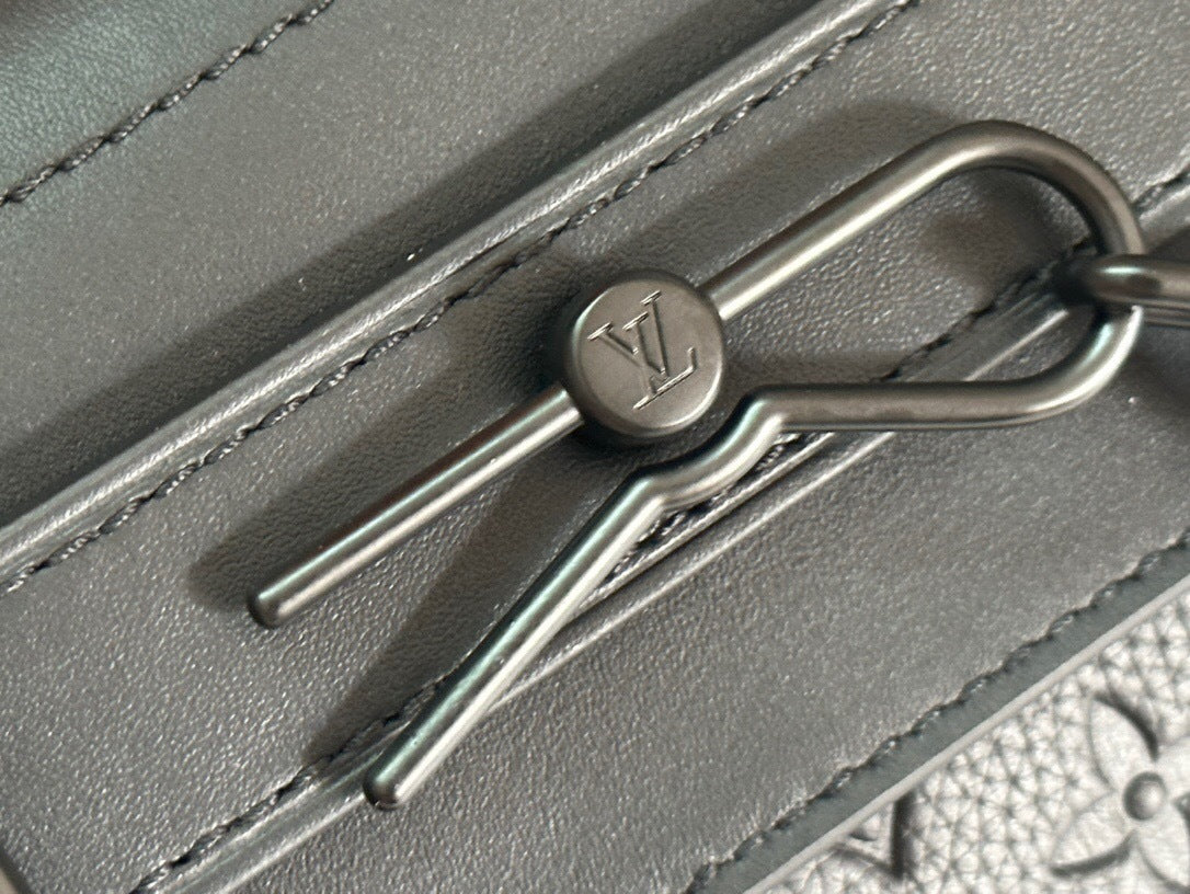 Bag LV Monogram Steamer Taurillon