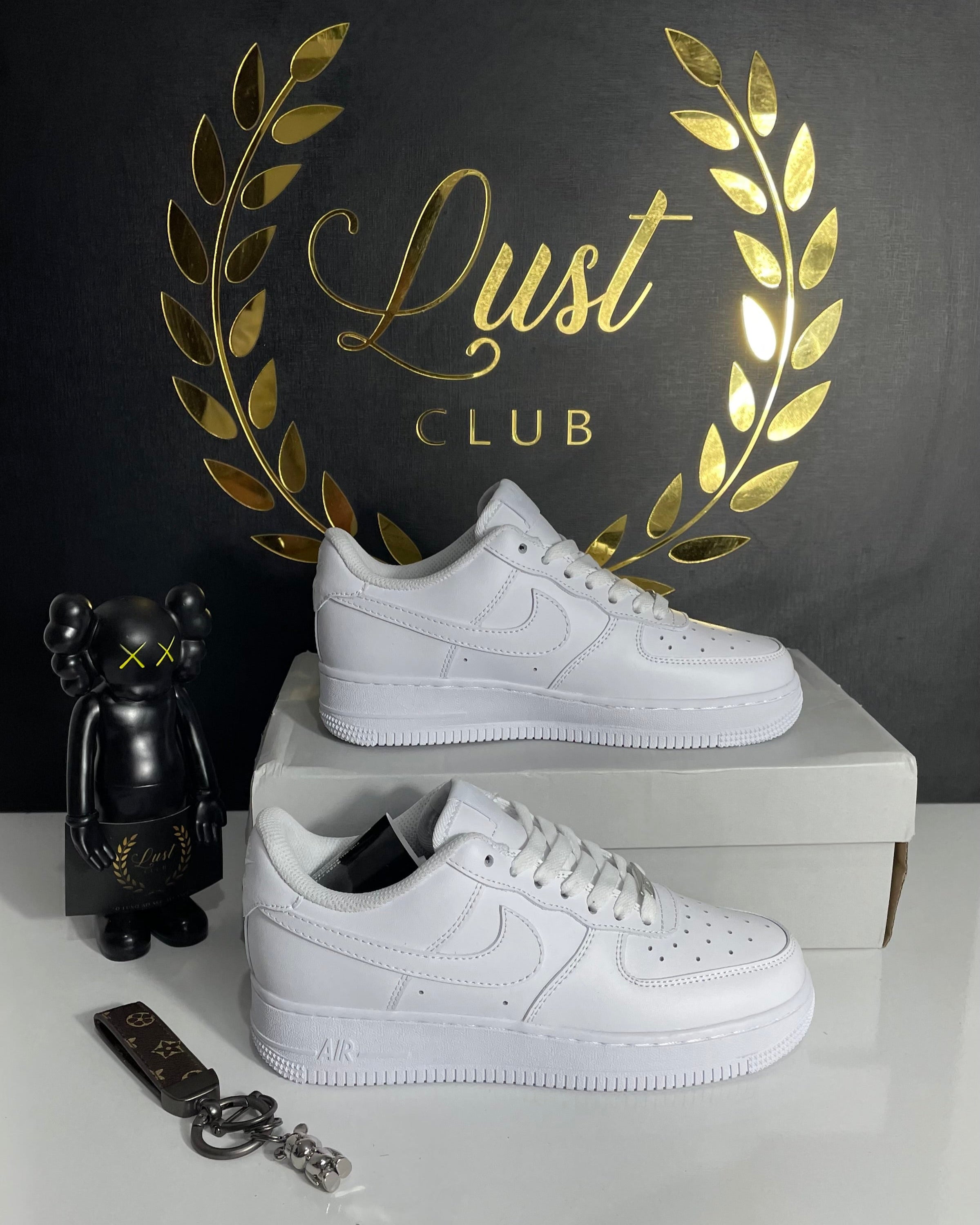 Air Force 1 Low Triple White (PRONTA ENTREGA) Tamanho 36