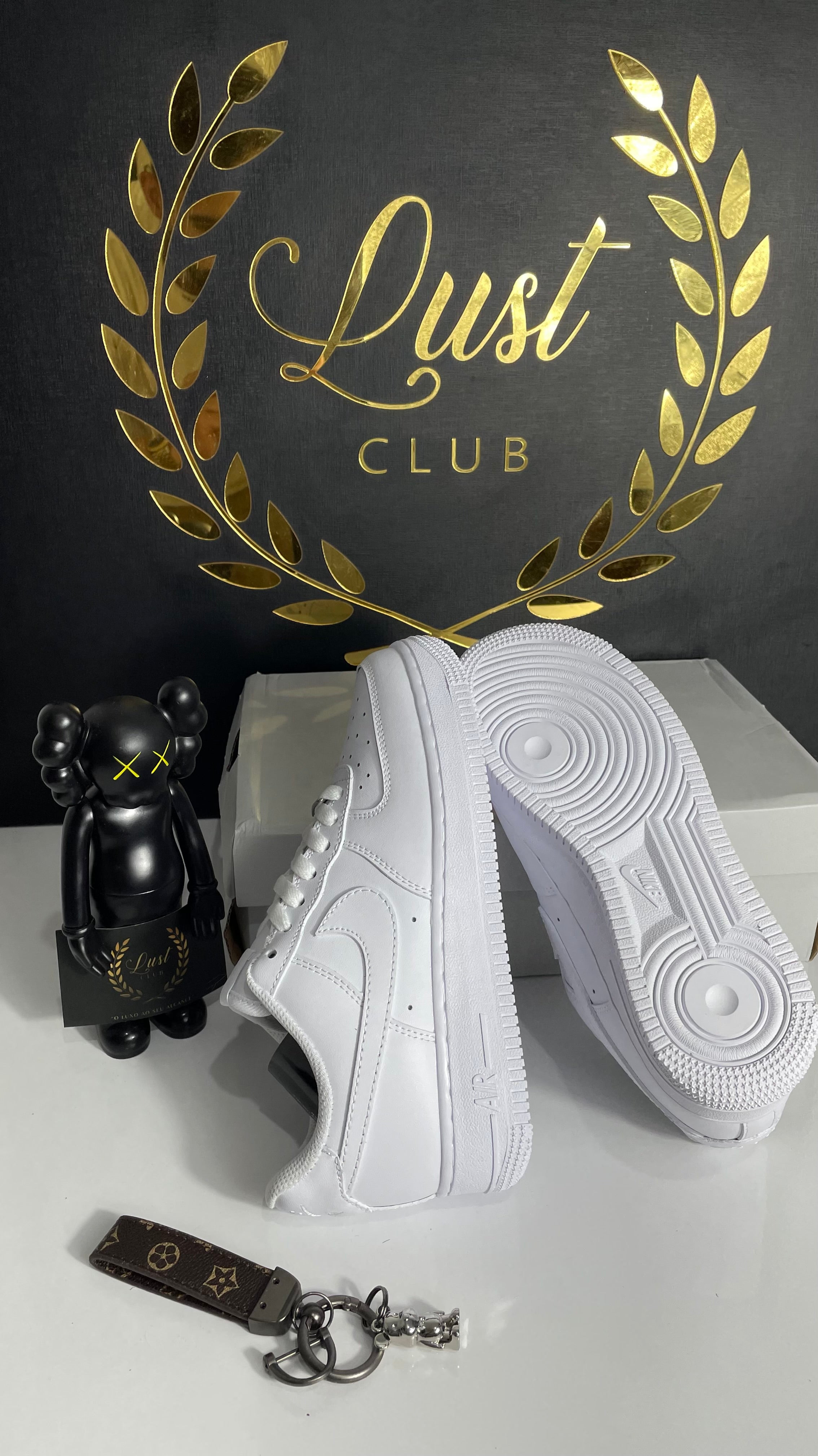 Air Force 1 Low Triple White (PRONTA ENTREGA) Tamanho 36