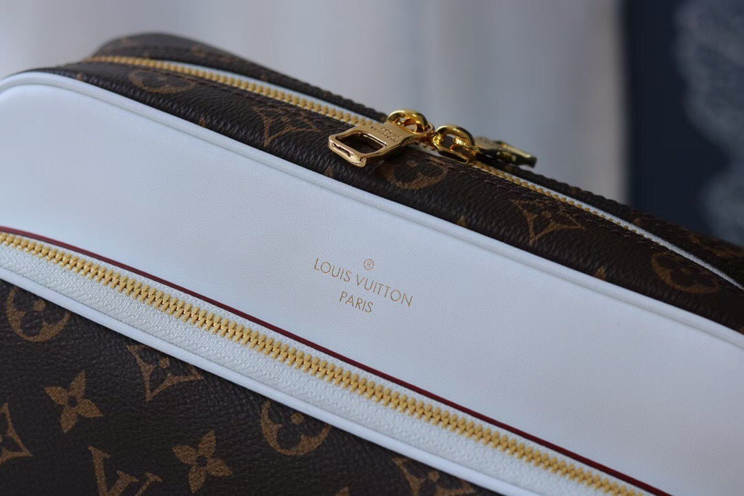 Bag LV X NBA Nil Monogram Antarctica Shoulder Bag (Cópia)