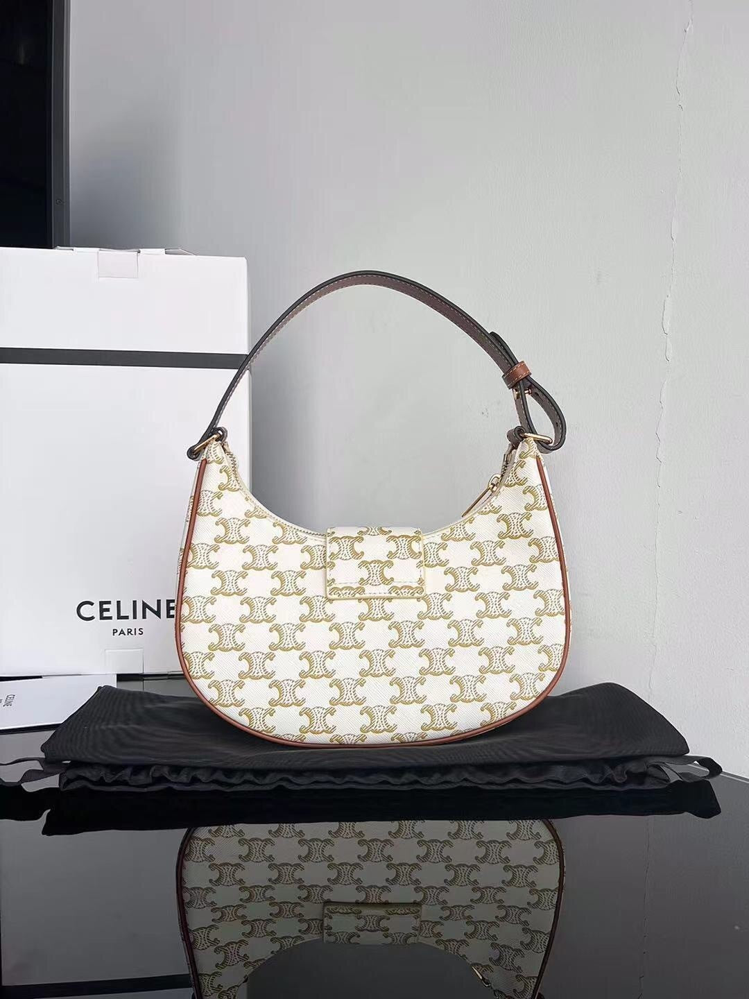 Bolsa Celine AVA Triomphe