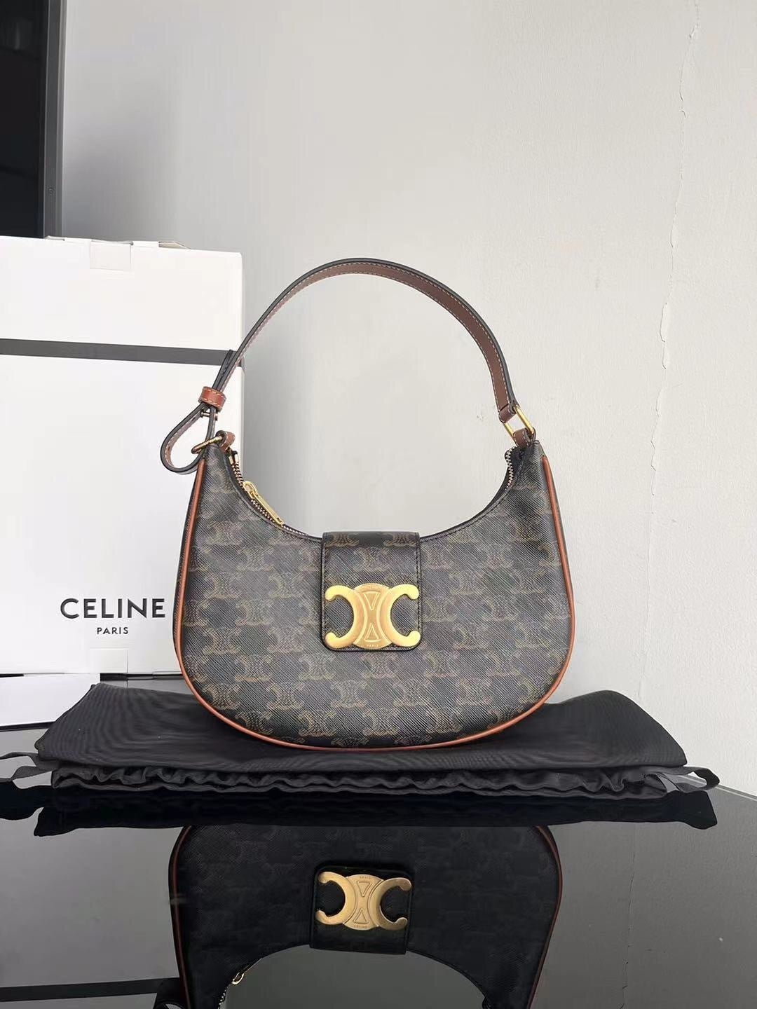 Bolsa Celine AVA Triomphe