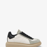 Men's Oversized Retro Sneaker in Off Whitegreyblack