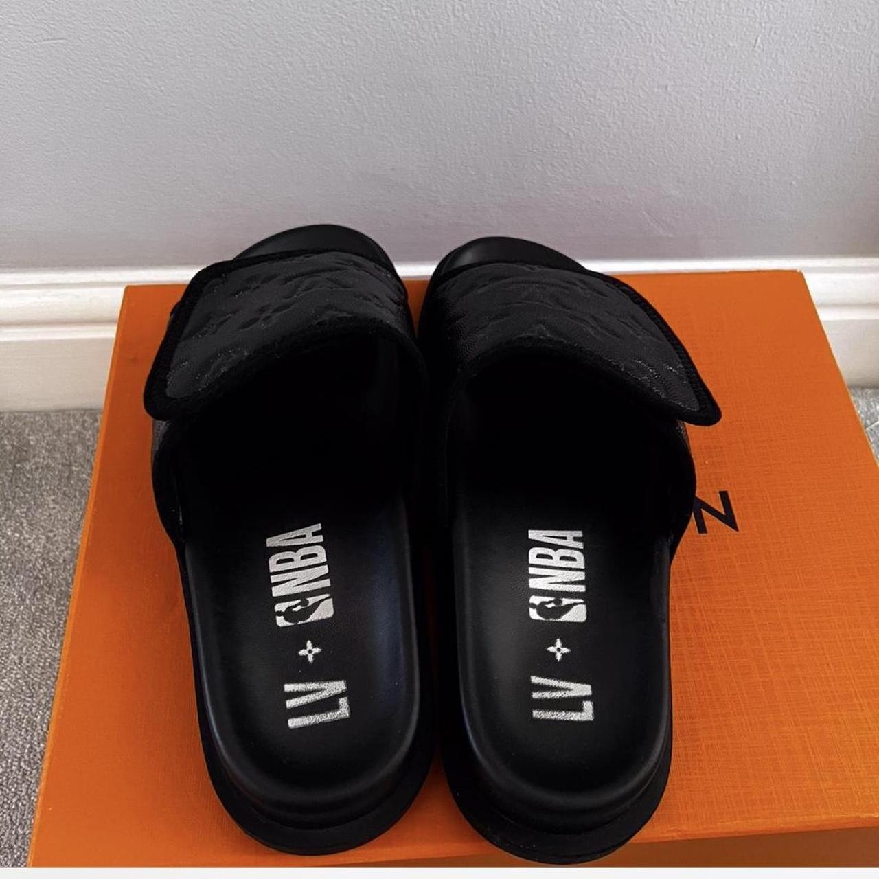 Chinelo Louis Vuitton x NBA Waterfront Mules