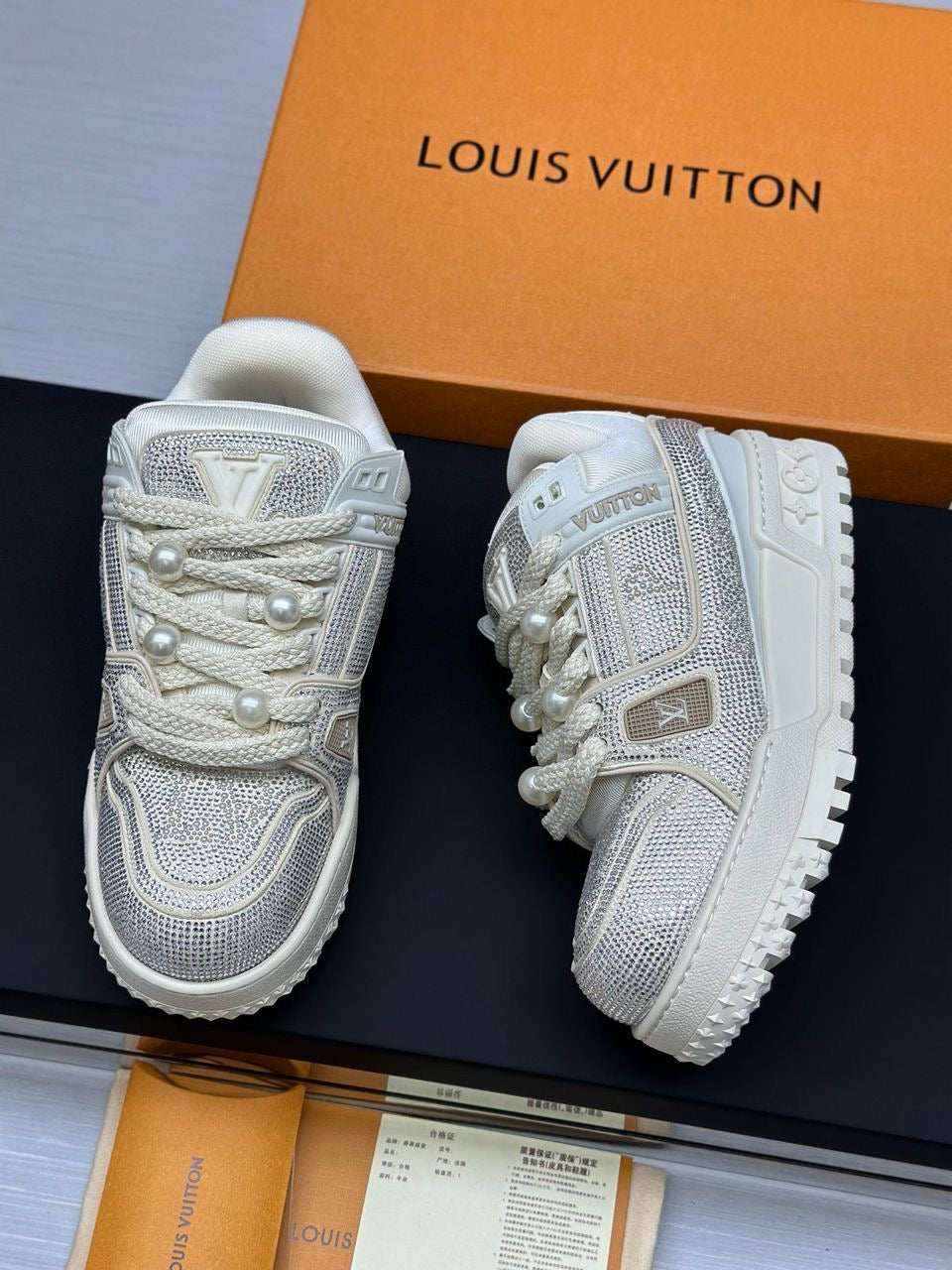 LV Skate