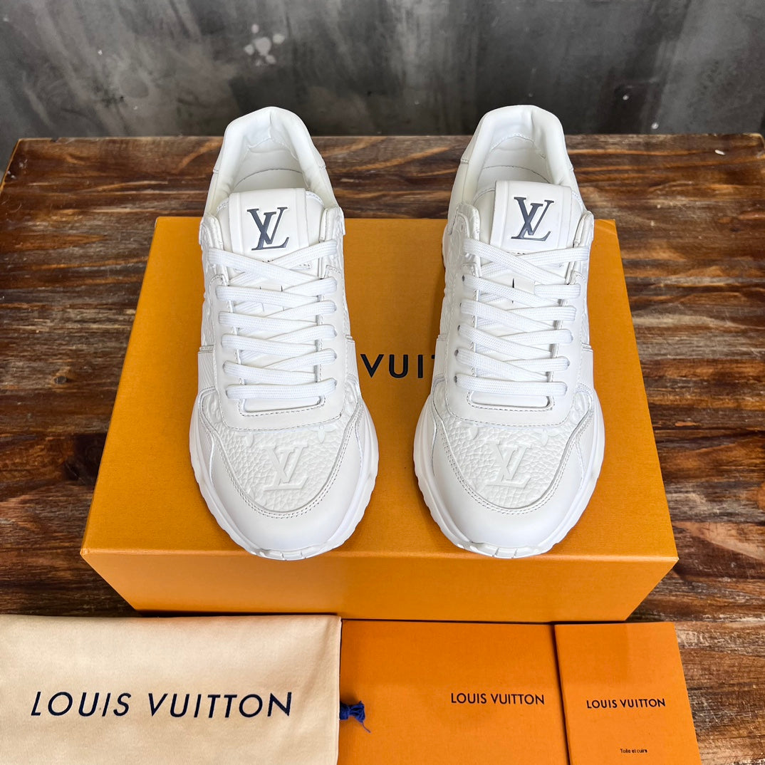 LOUIS VUITTON Run Away White
