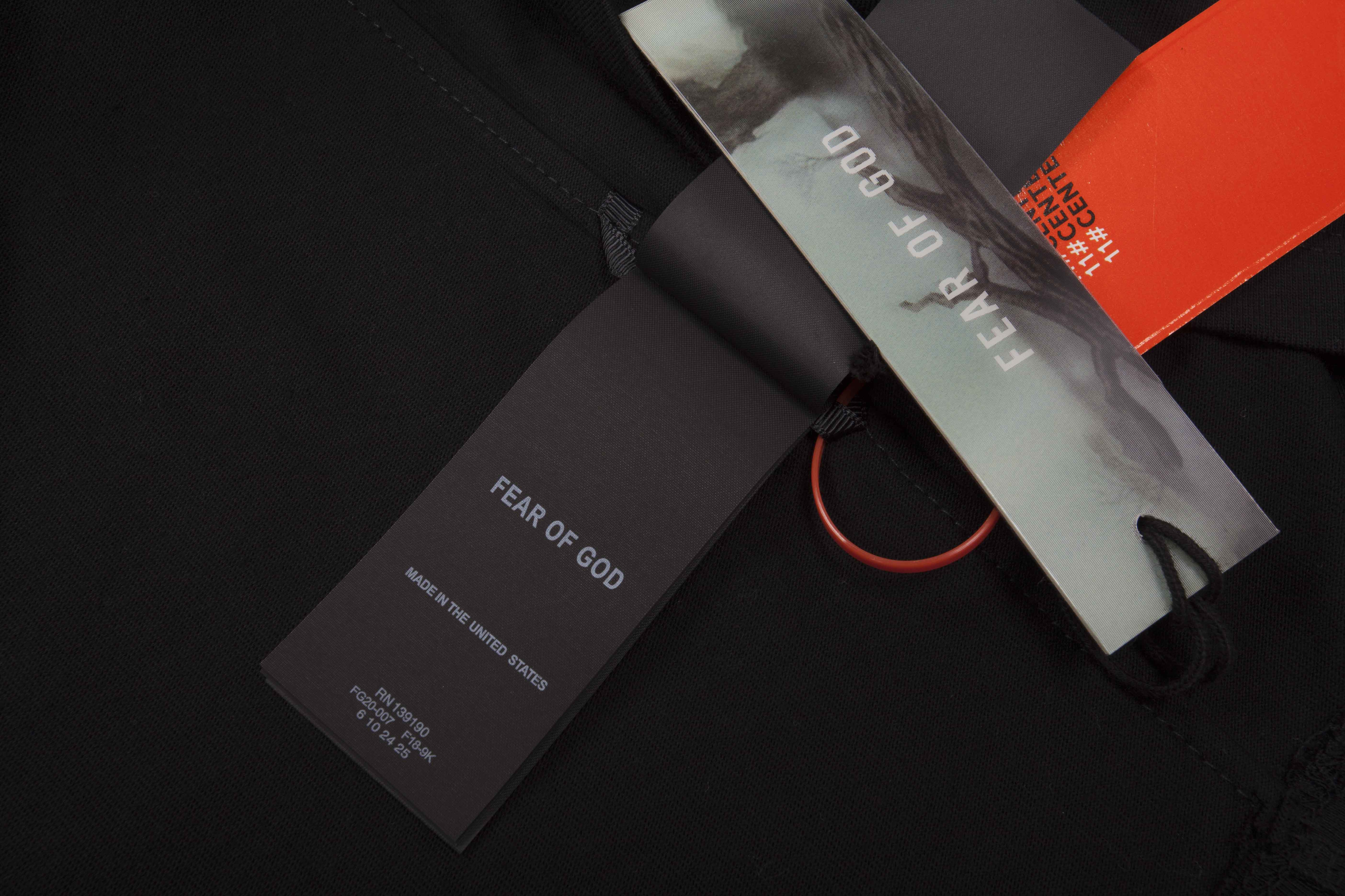 Camiseta Fear Of God Essentials