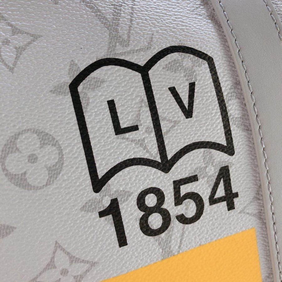 LOUIS VUITTON Monogram Logo Keepall Bandouliere 50 White