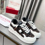 Valentino One Stud XL Brown (Pronta Entrega) Tamanho 42 e 43