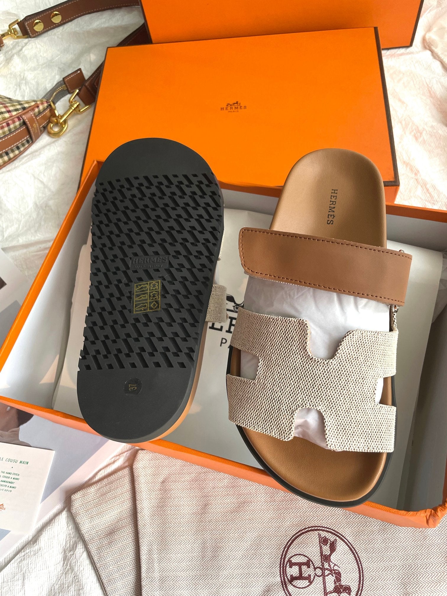 Hermès Chypre Prunoir / Naturel Canva