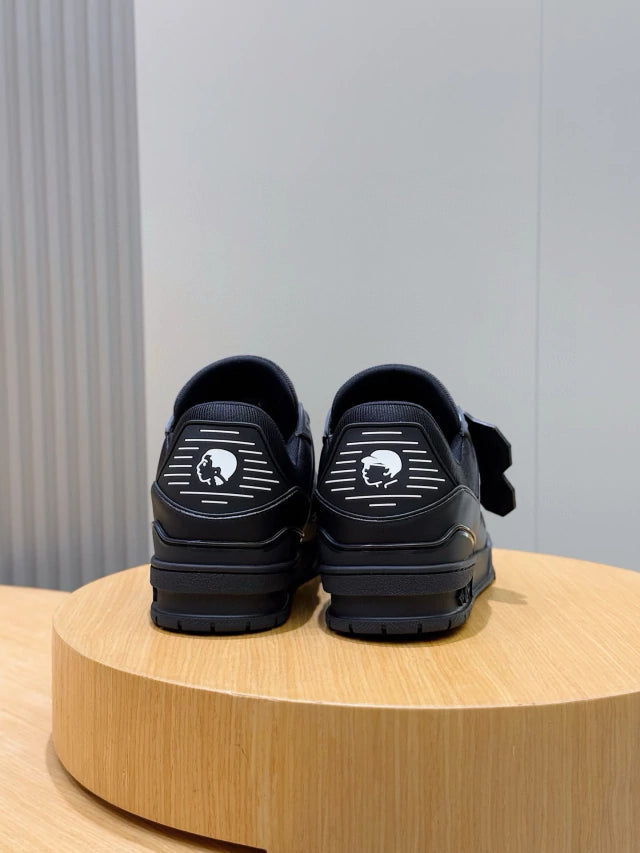 Louis Vuitton Trainers Luxury Black