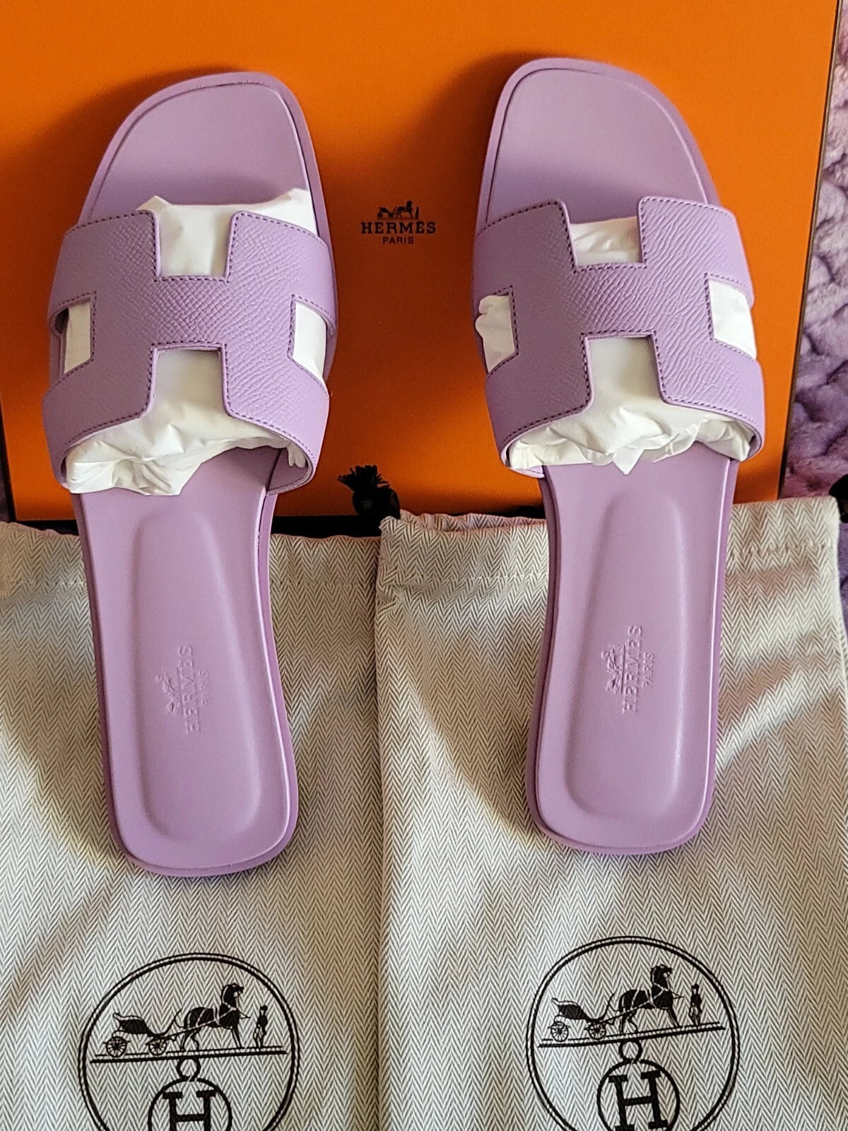 Hermes Izmir Sandal Noir Smooth Calfskin Leather Rose