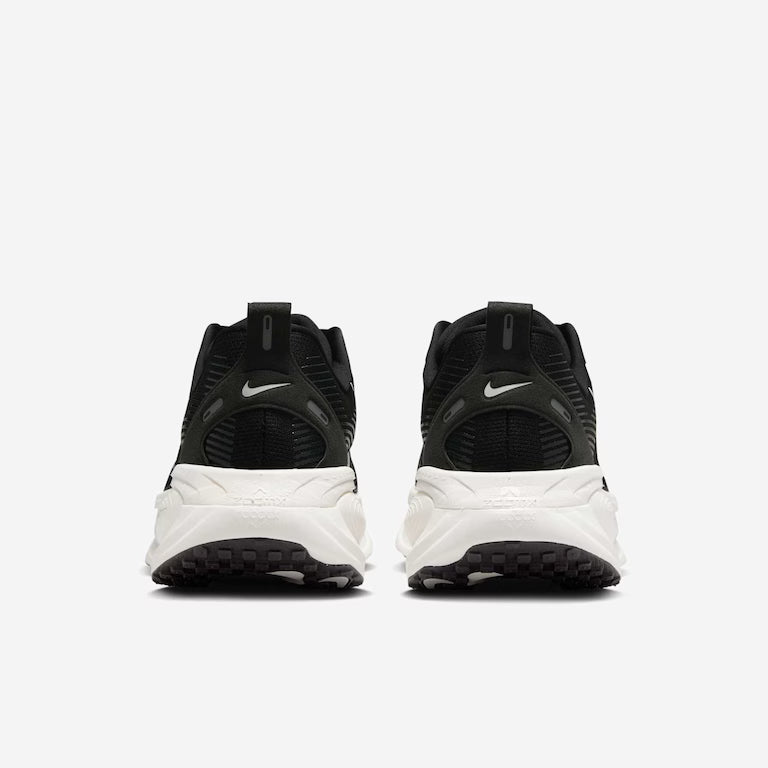 Tênis Nike Vomero 18 Black/White