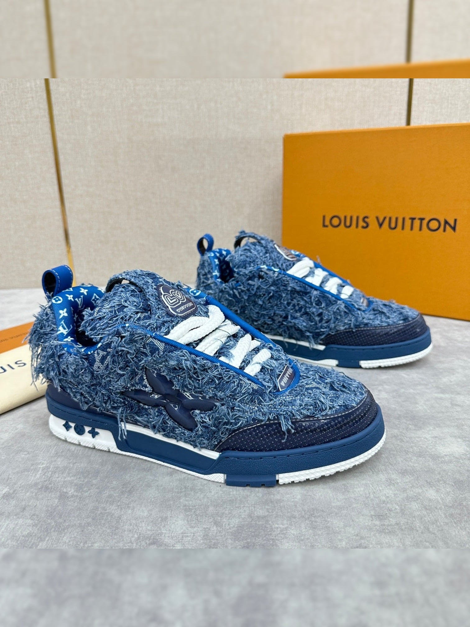 Skate Sneakers Blue
