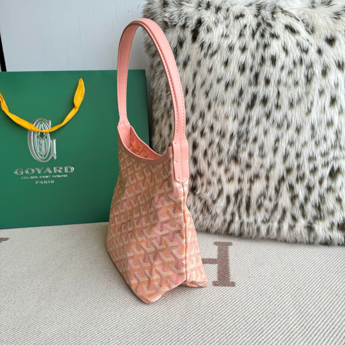 Goyard Necessaire Boheme Hobo Powder Pink