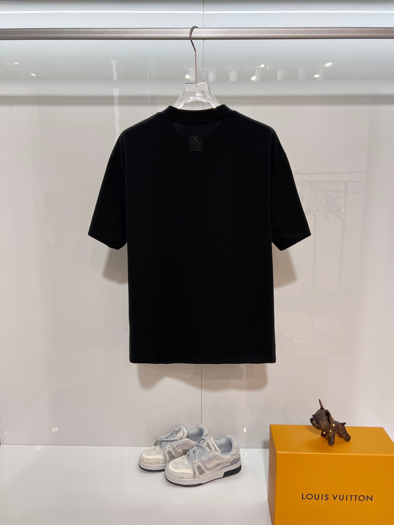 Camiseta Louis Vuitton Jacquard Bordada Genius