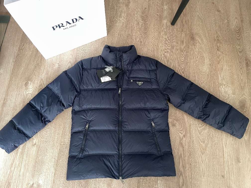 Jaqueta Prada Zip-Up Puffer Azul Marinho (Pronta Entrega) Tamanho M