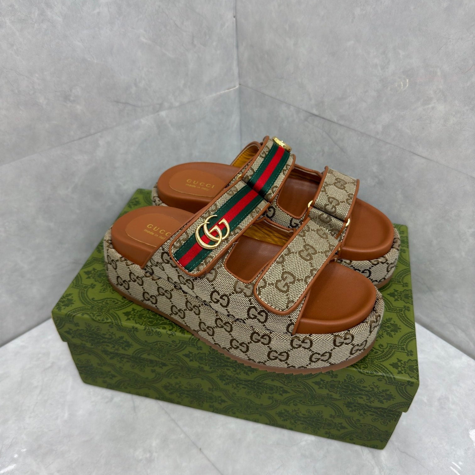 Sandália GG Plataforma Slider com Double Bege