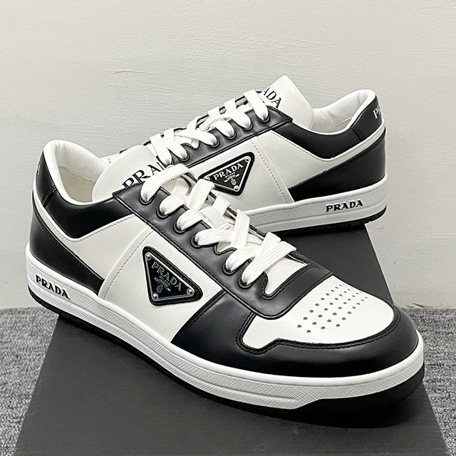 Prada Downtown Low Top Sneakers Logo Black