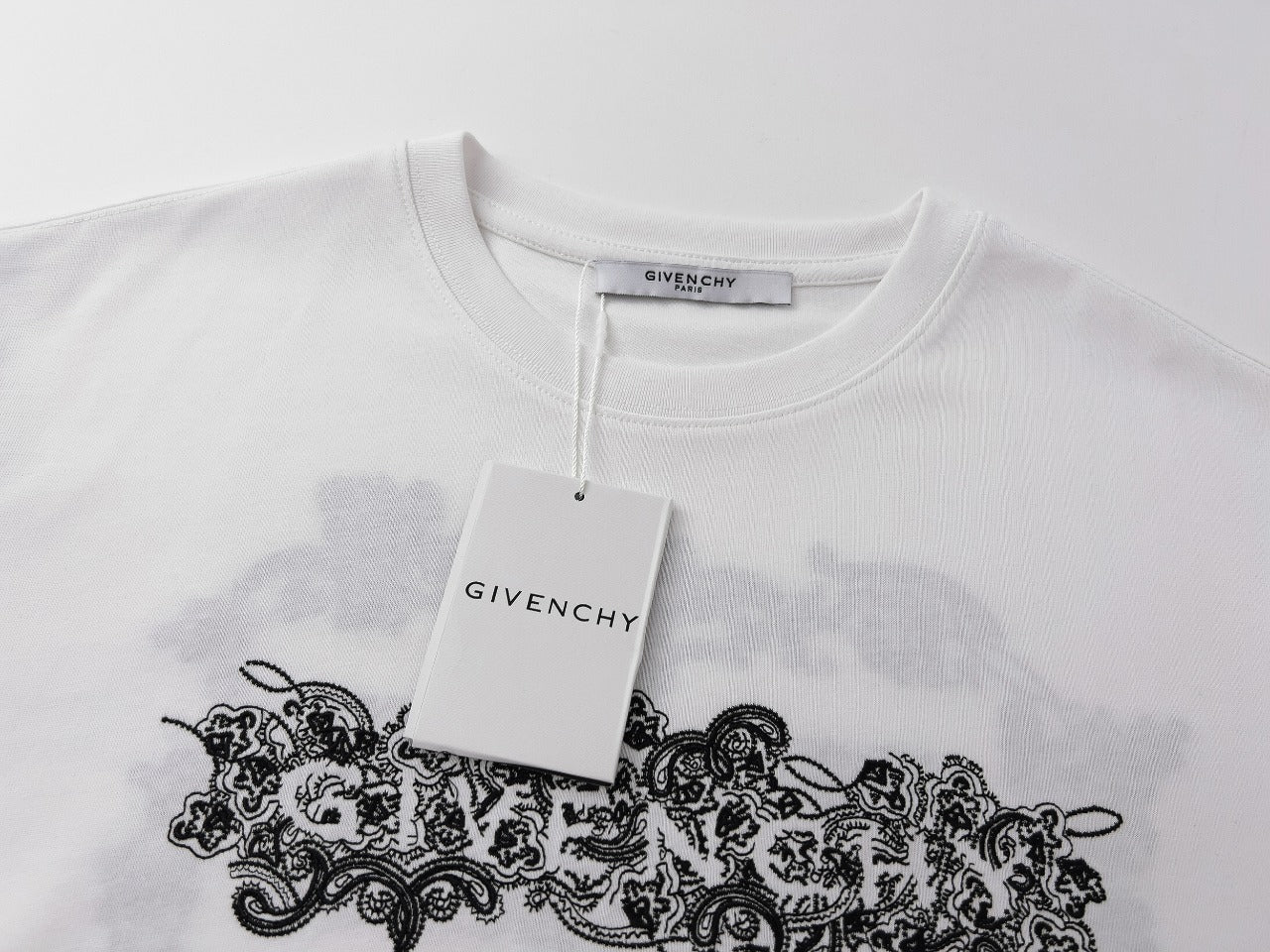 Camiseta Givenchy