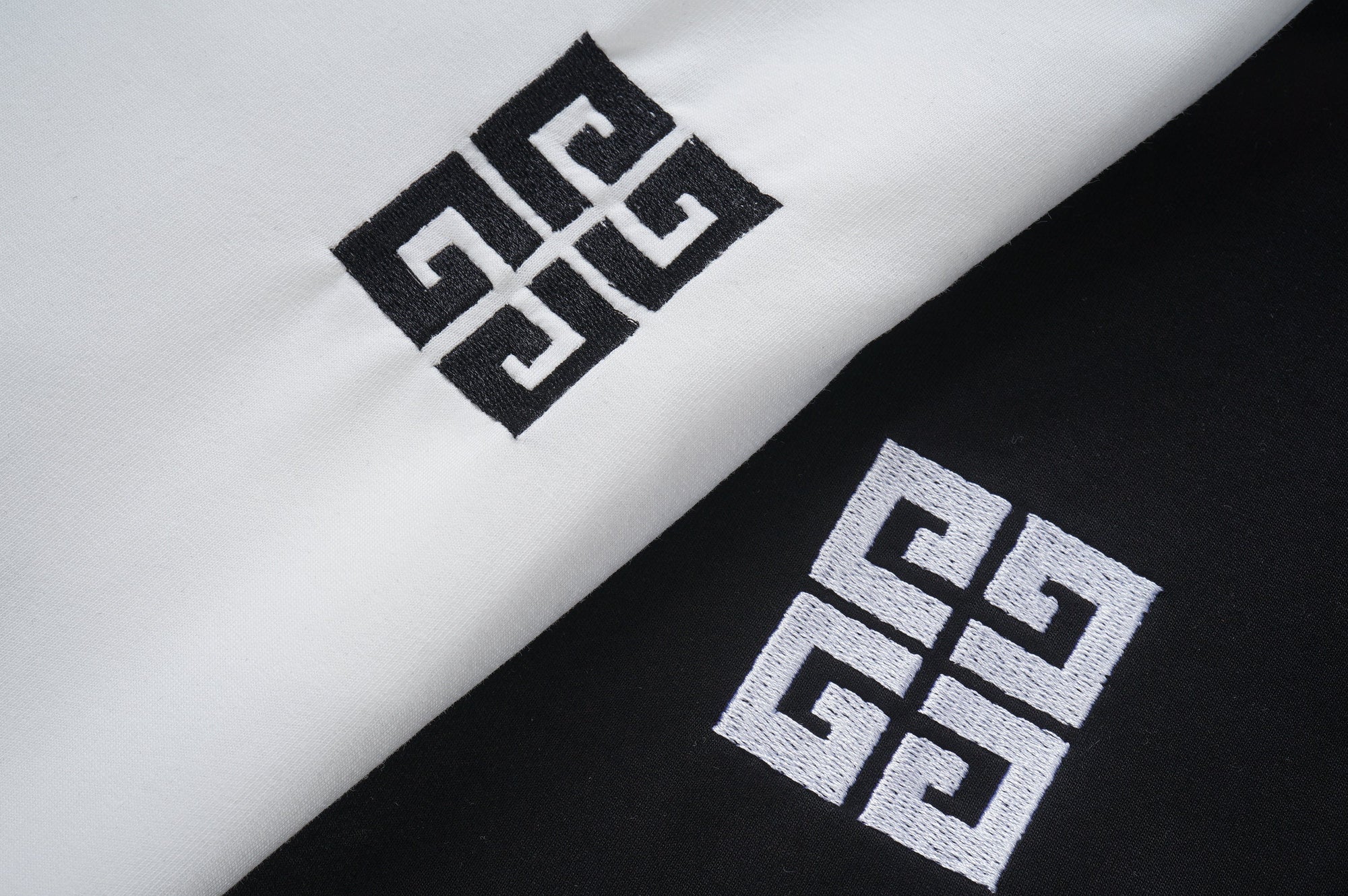 Calça Givenchy