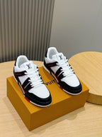 Tênis Louis Vuitton Trainer #54 Low Classic Branco/Preto/Vermeho
