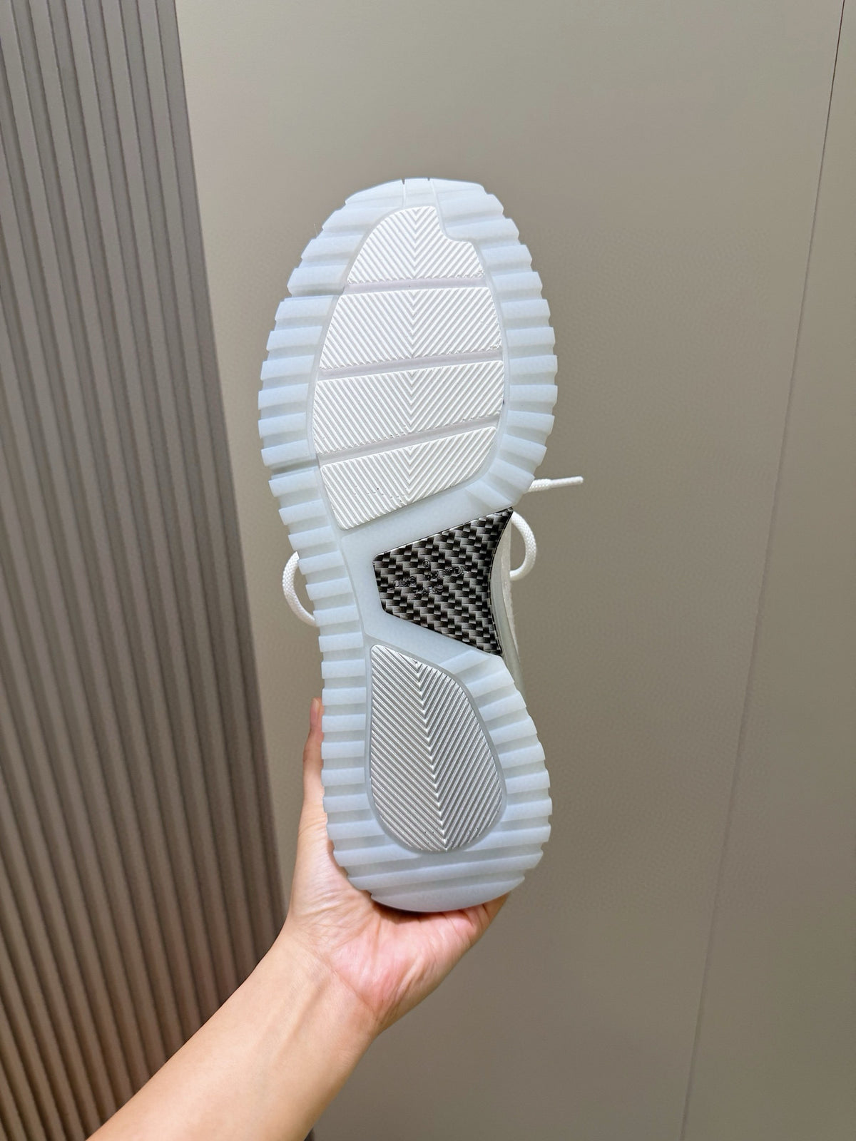 Tênis LOUIS VUITTON LV VNR Branco