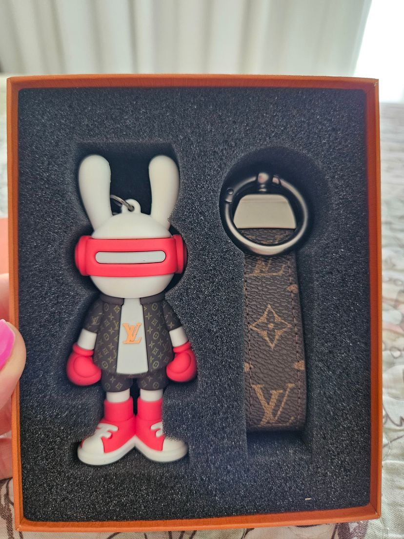 Chaveiro Bag Charm Lv Red Rabbit Key Chain