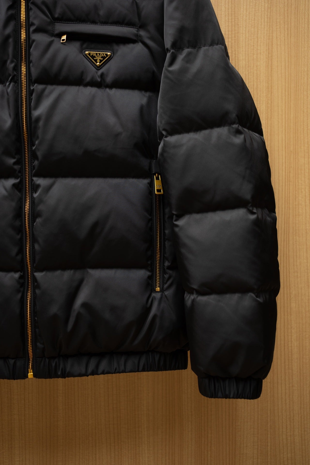 Jaqueta Prada Zip-Up Puffer