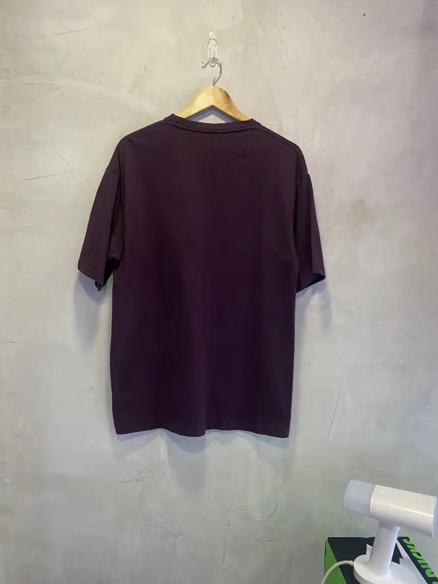Camiseta Balenciaga logo vinho