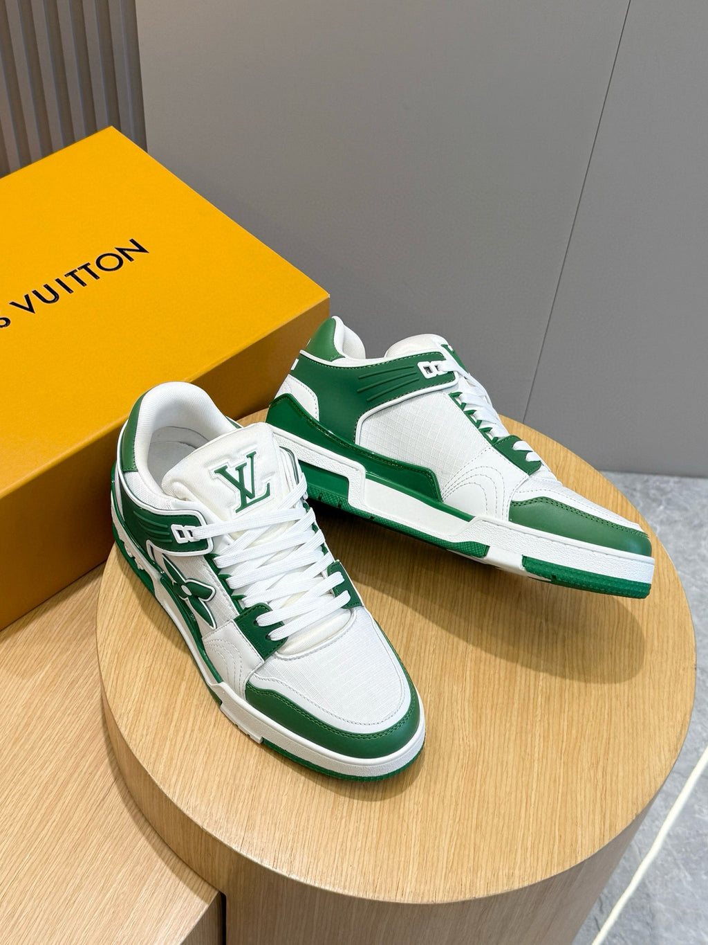 TÊNIS LOUIS VUITTON #54 TRAINER White Green