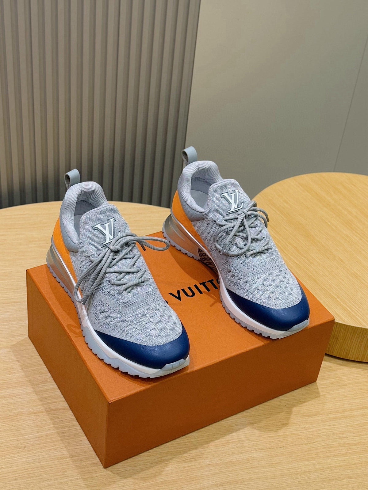 Tênis LOUIS VUITTON LV VNR Cinza/Azul