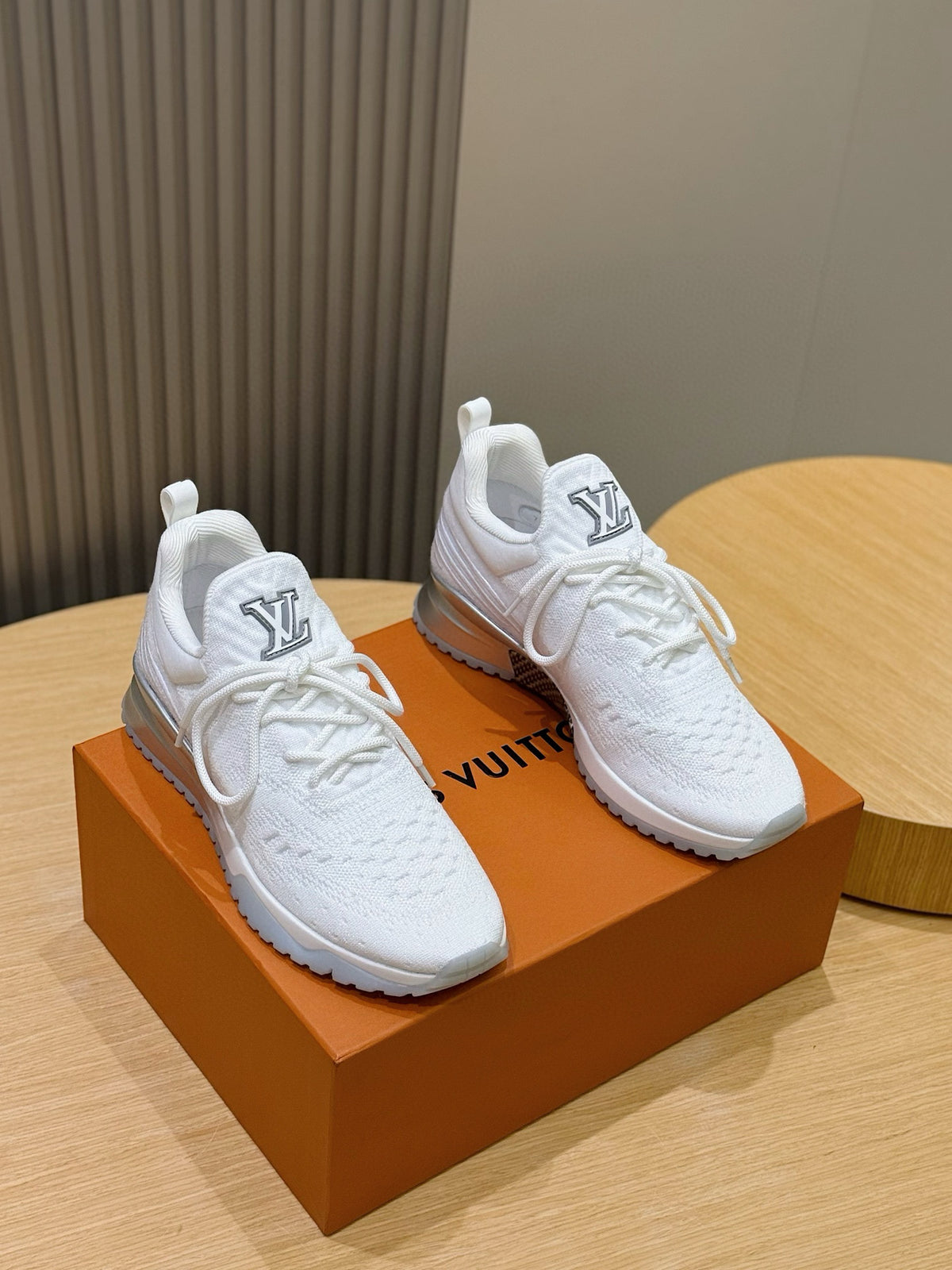 Tênis LOUIS VUITTON LV VNR Branco