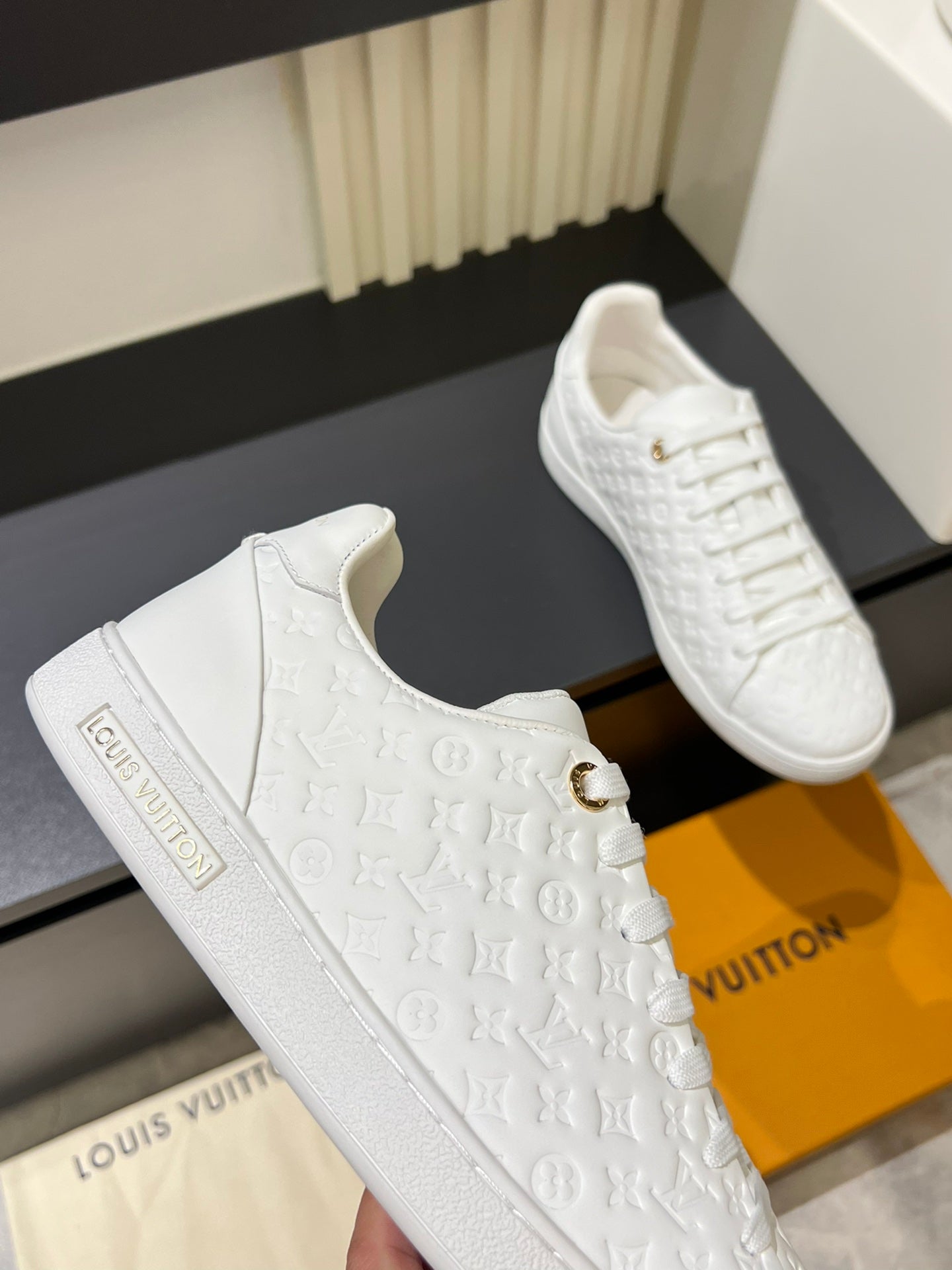 Tenis LV Mirror  Monogram White